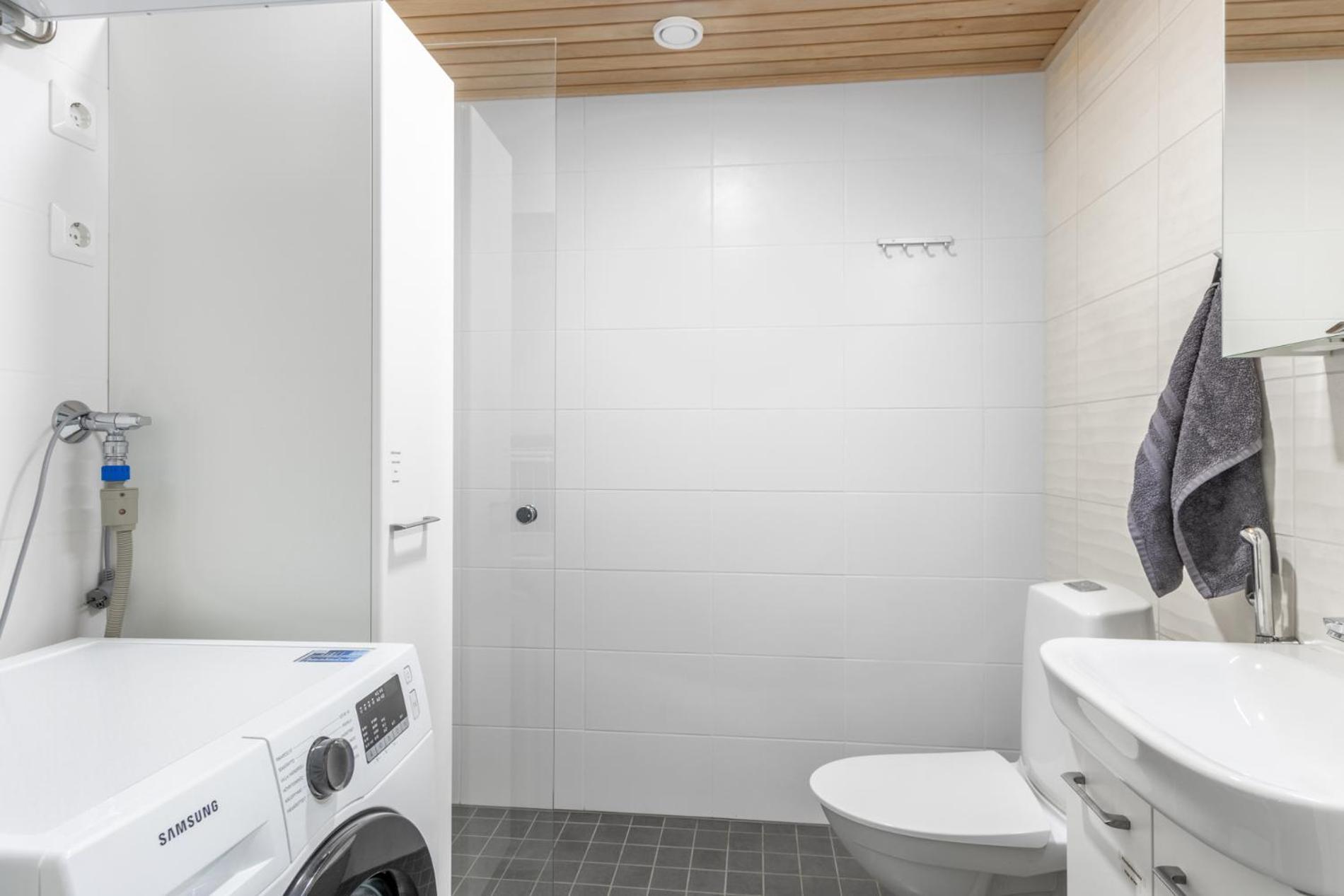 New Studio Apartment With Free Parking Kuopio Extérieur photo